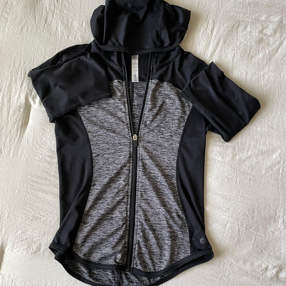 Black and Grey 90 Degrees Athletic Jacket Girls Size Large/12